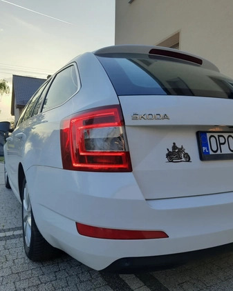 Skoda Octavia cena 43000 przebieg: 303116, rok produkcji 2016 z Łęczna małe 154